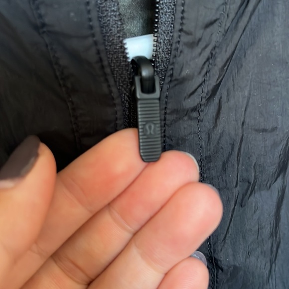 Lululemon Reversible Wind Jacket - Picture 3 of 6